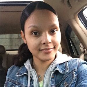 Meet your Posher, Yashira